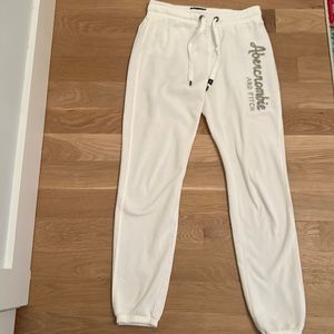 Abercrombie adult white sweatpants